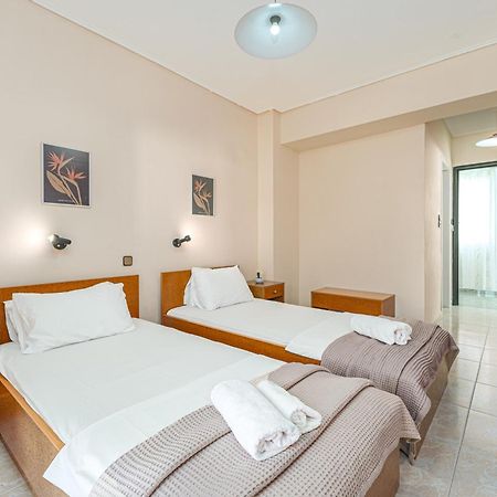 Hotel Aura لاغاناس المظهر الخارجي الصورة