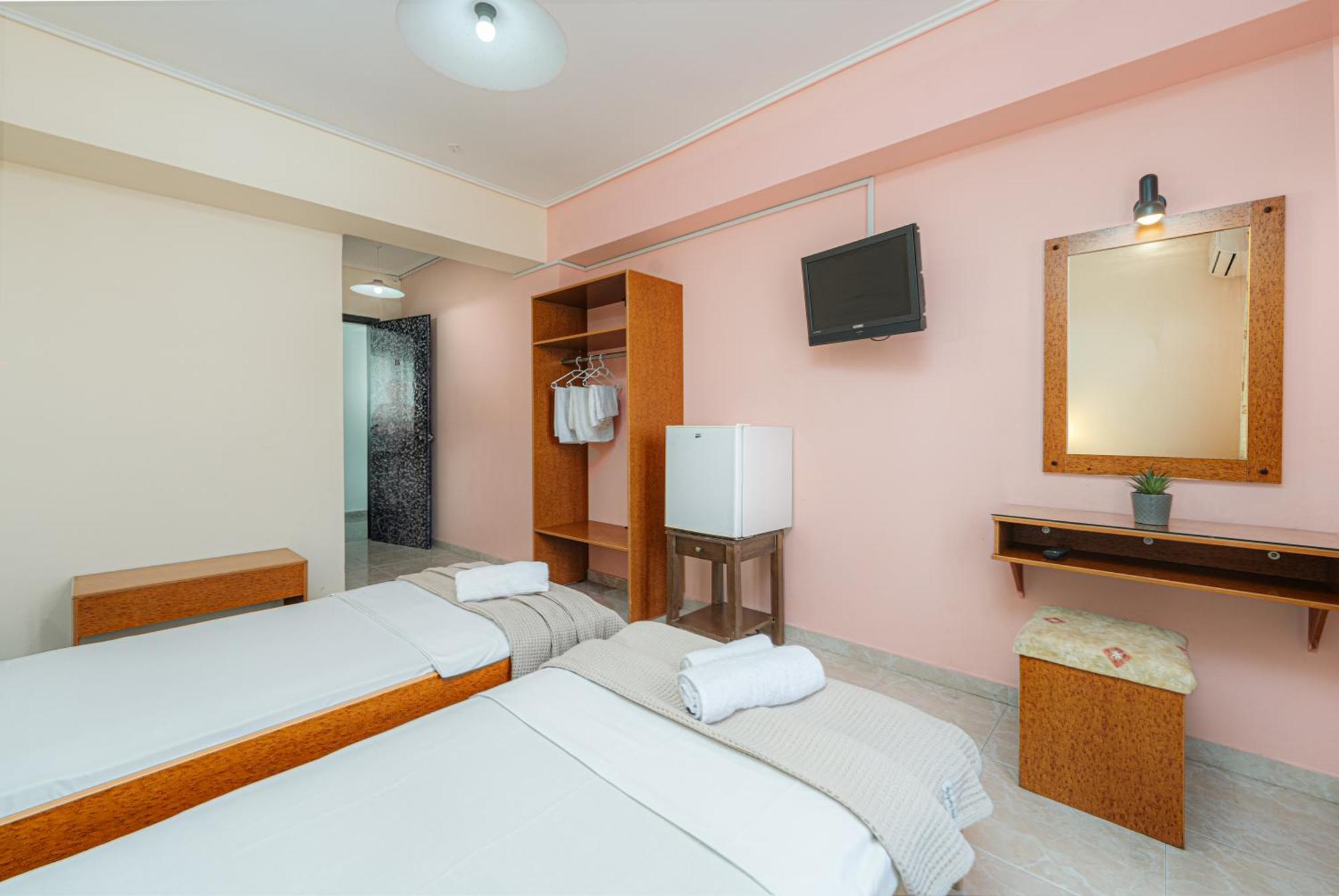 Hotel Aura لاغاناس المظهر الخارجي الصورة